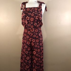 Retro floral print wide leg bib overall. Brown Sz XL/XXL
